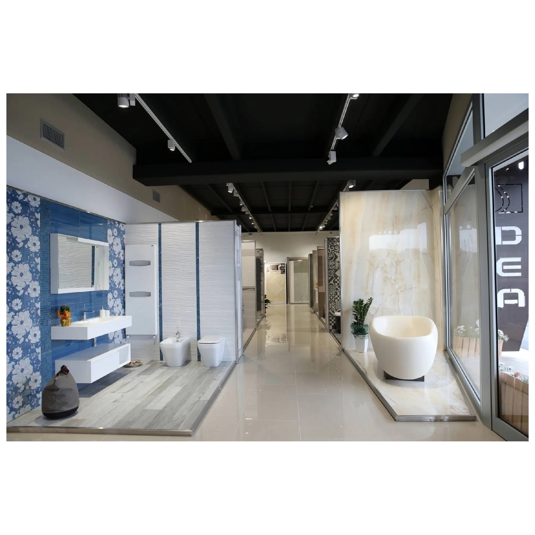 Showroom Ceramiche DEA – Torre Santa Susanna
